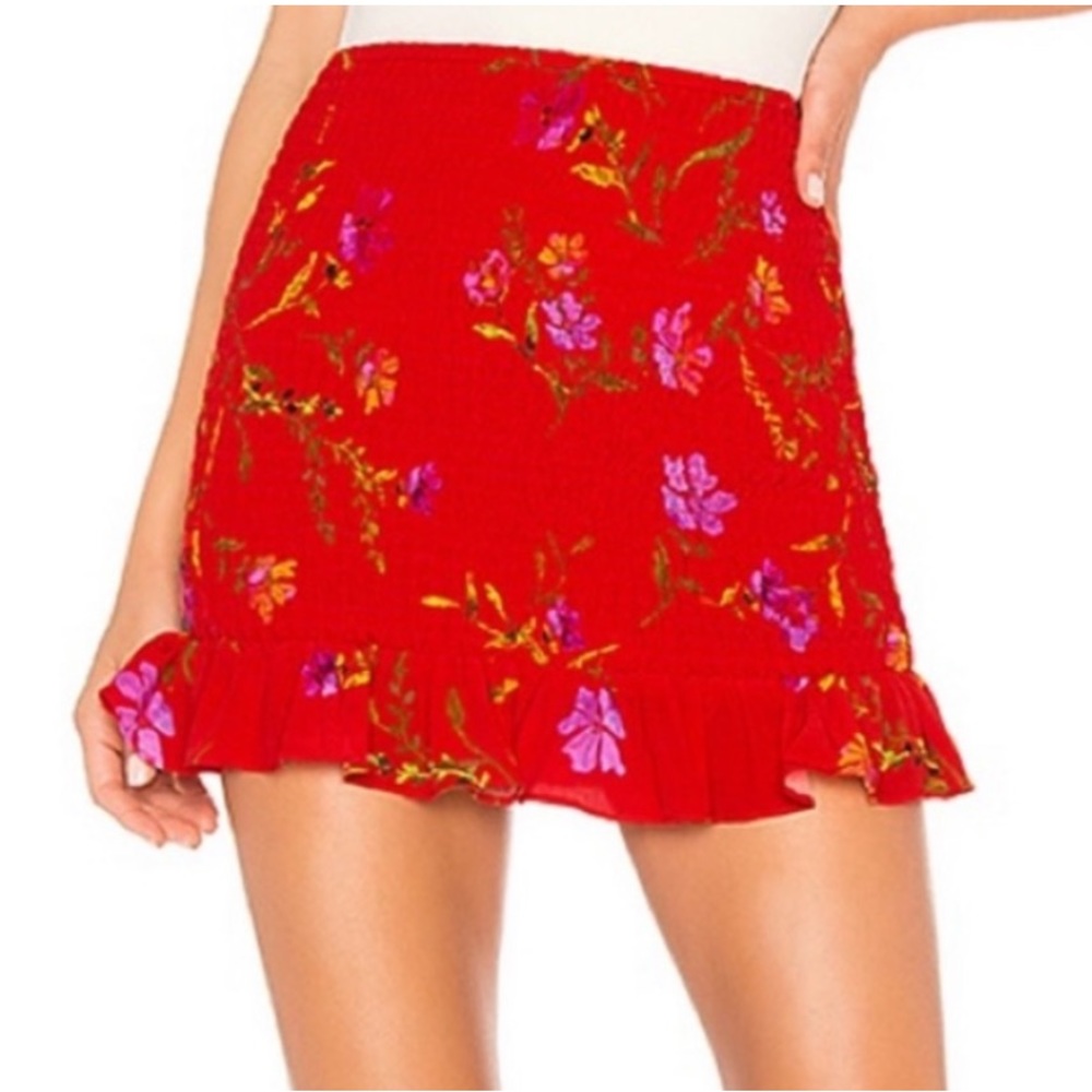 Lovers + Friends Red Floral Stretchy Mini Skirt with Ruffle Hem Size L